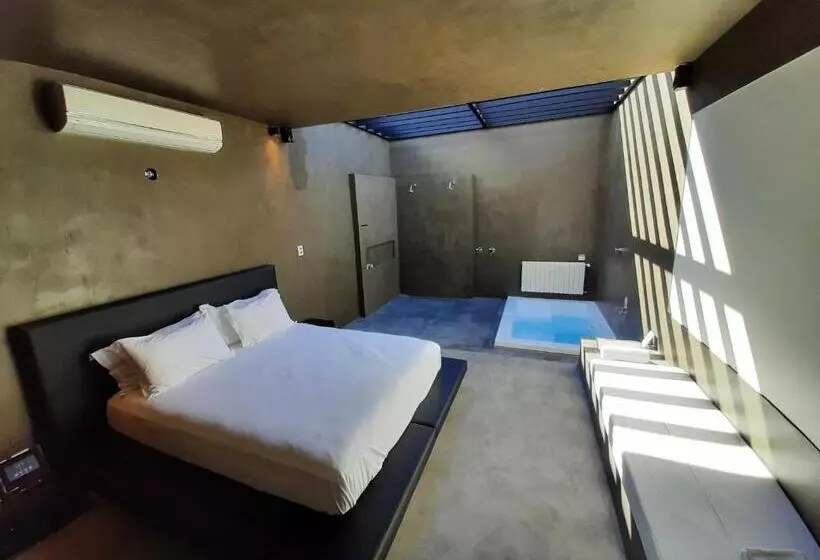 Luv Gardens Motel Adults Only