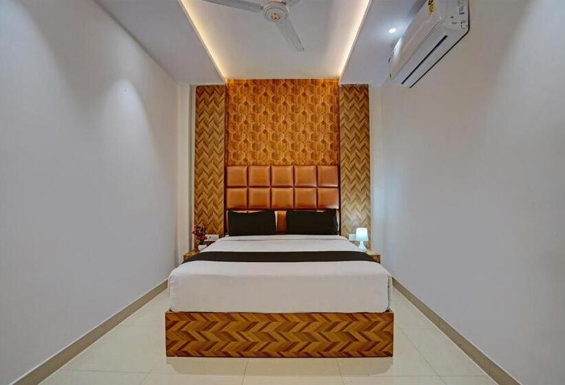 Отель O Skycity