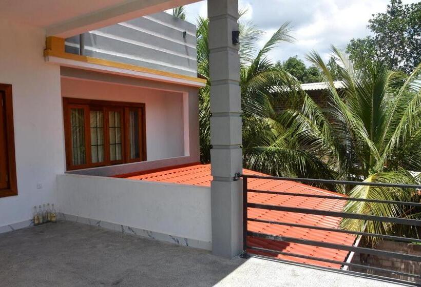 Pensione Camellia Resort