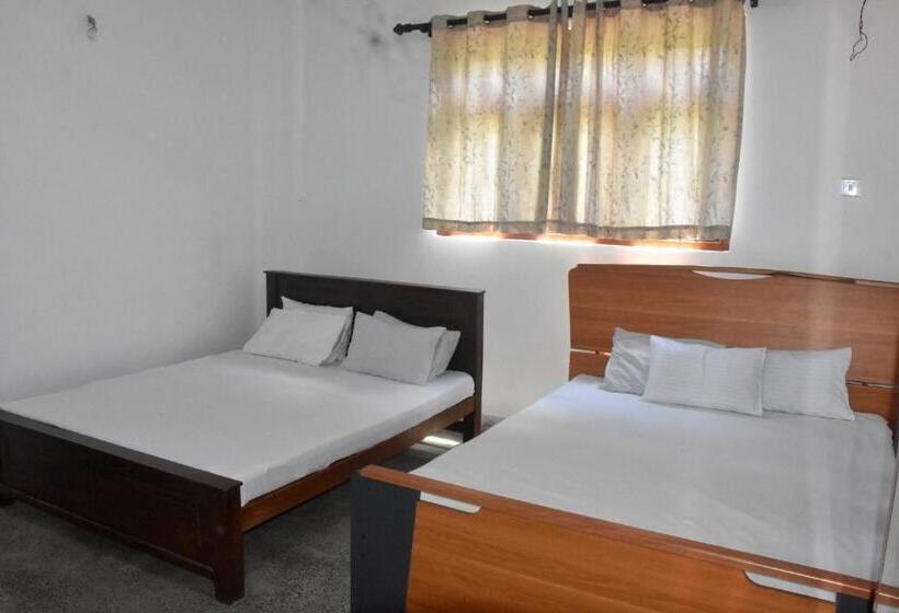 Pensione Camellia Resort