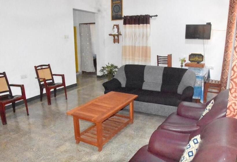 Pensione Camellia Resort