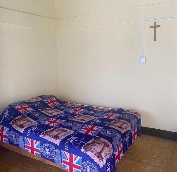 پانسیون Hostal Las Quince Letras