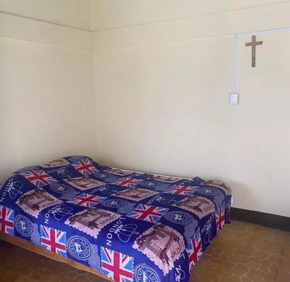 ペンション Hostal Las Quince Letras