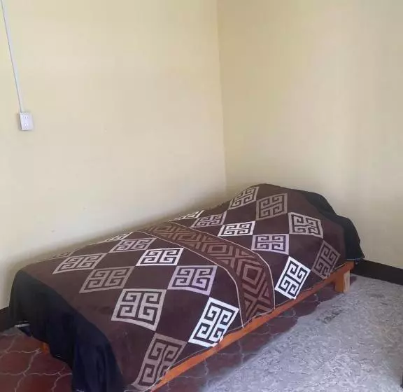 ペンション Hostal Las Quince Letras