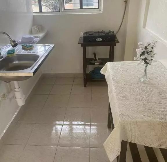 ペンション Hostal Las Quince Letras