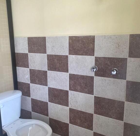 پانسیون Hostal Las Quince Letras