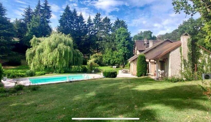 بنسيون Le Moulin De La Vernoelle