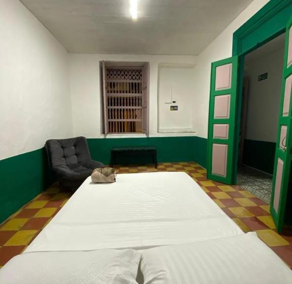 پانسیون Origen Hostel Jardín