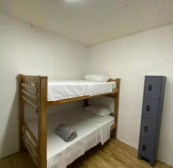 پانسیون Origen Hostel Jardín