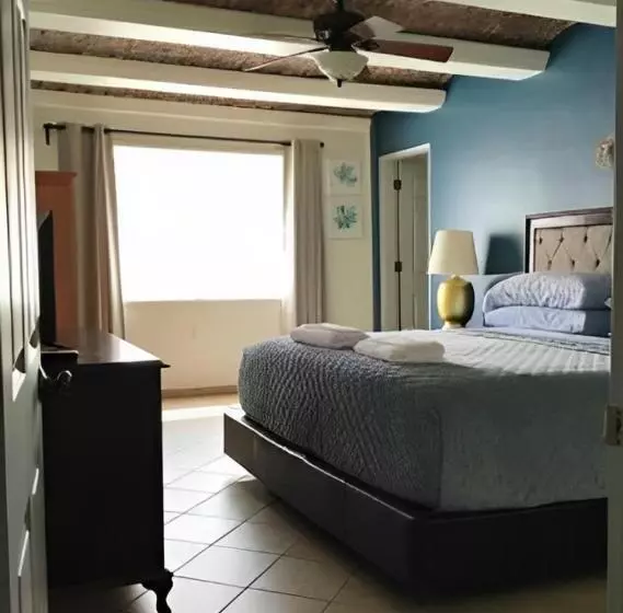 ペンション The Hideaway Vacation Condos