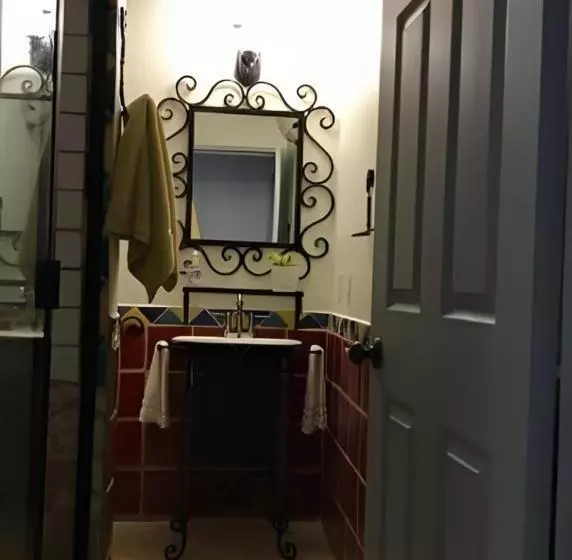 ペンション The Hideaway Vacation Condos