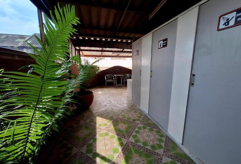 هاستل Cody Backpackers Cnx