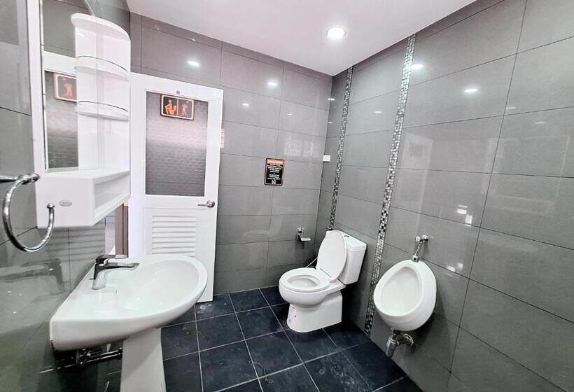 هاستل Cody Backpackers Cnx