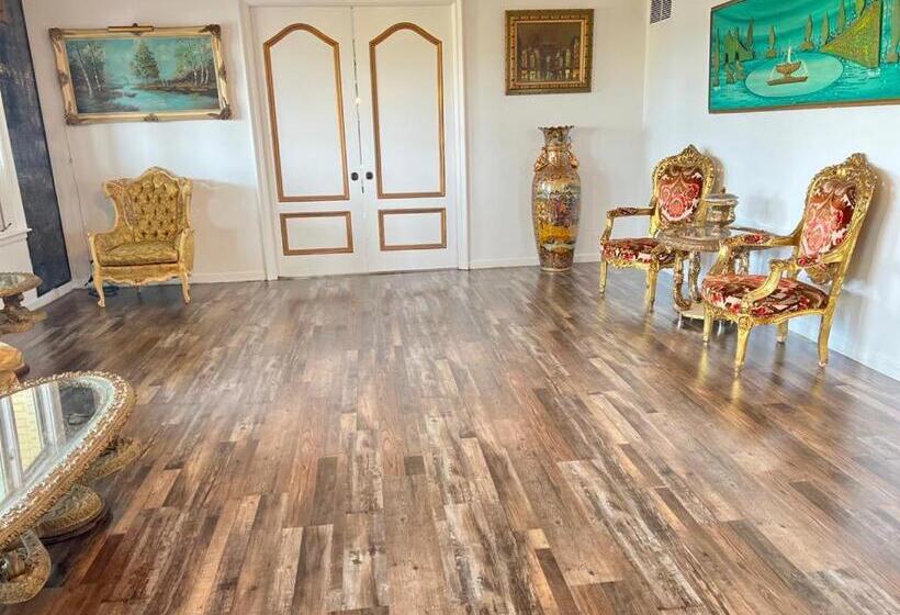 ユースホステル Pill Hill Mansion