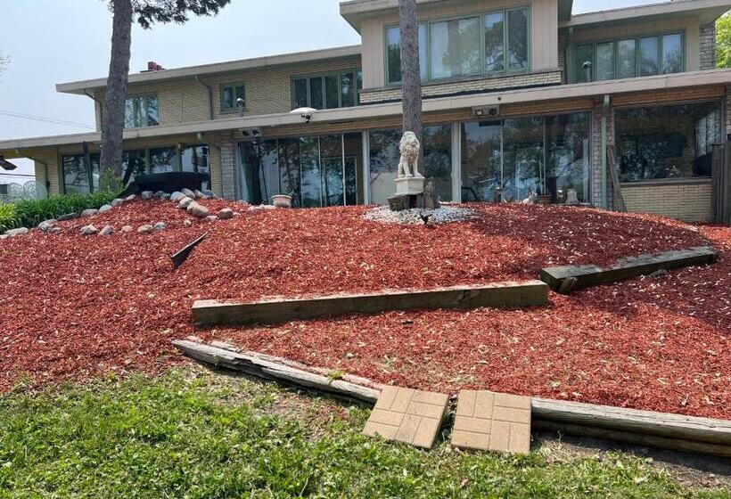 ユースホステル Pill Hill Mansion