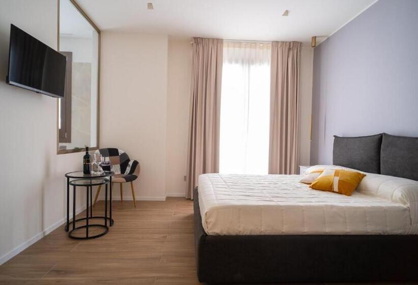 مبيت وإفطار Acquamarina Rooms