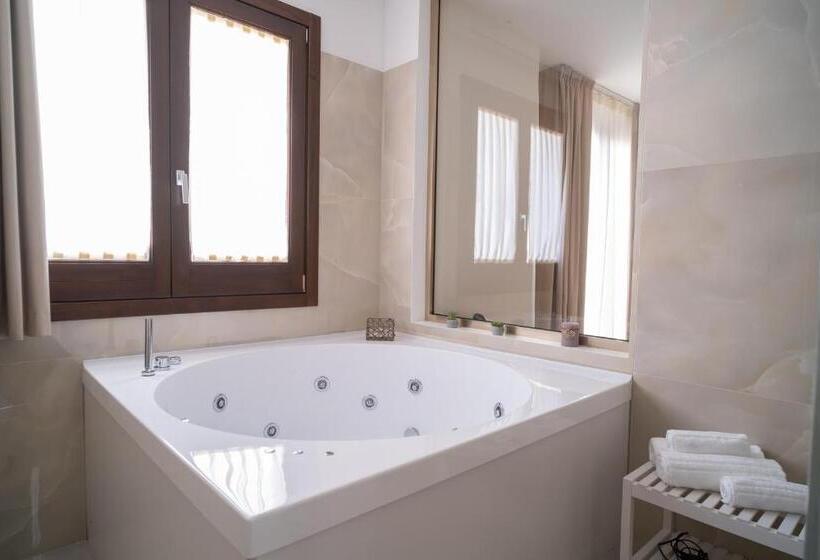 مبيت وإفطار Acquamarina Rooms