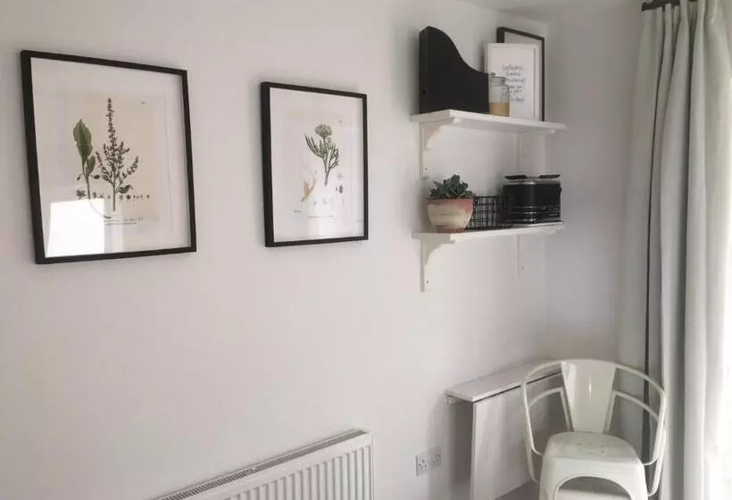 ベッドアンドブレックファースト Cedar Shade Cottage Ensuite Private Annexe With Parking