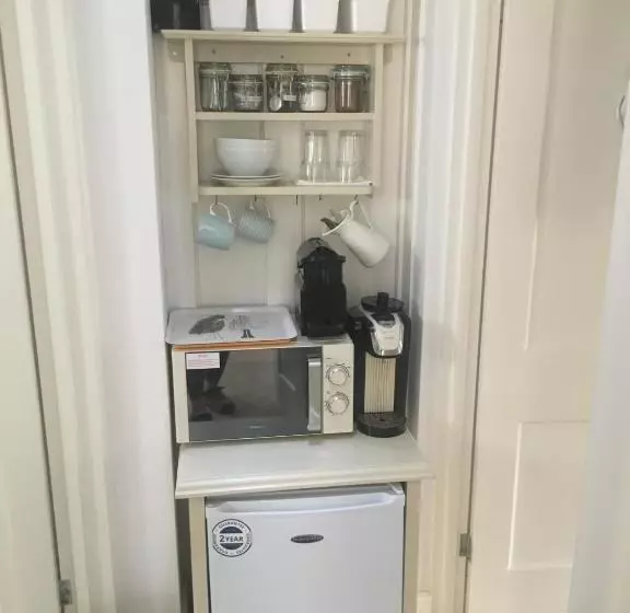 ベッドアンドブレックファースト Cedar Shade Cottage Ensuite Private Annexe With Parking