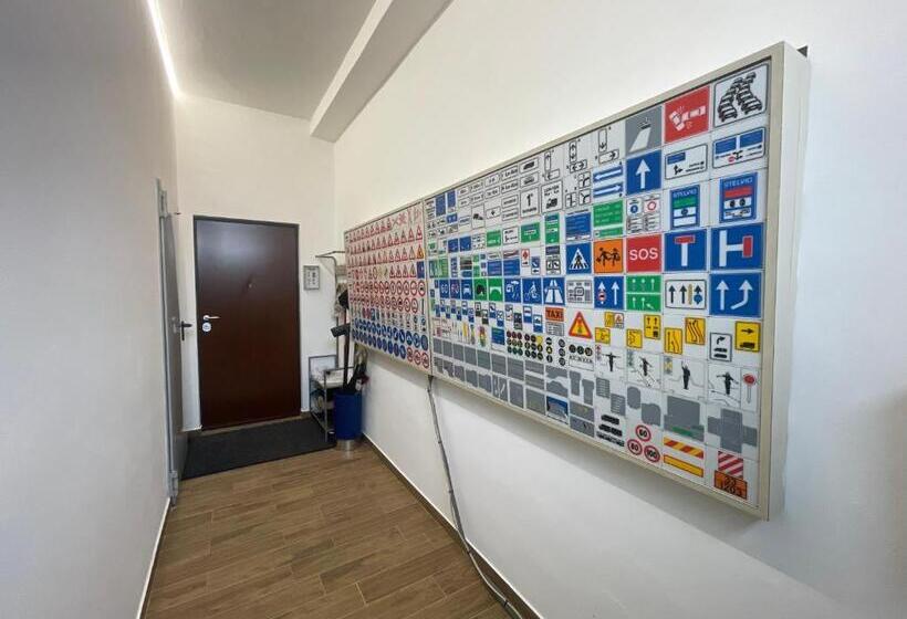 민박 Industrial House 3