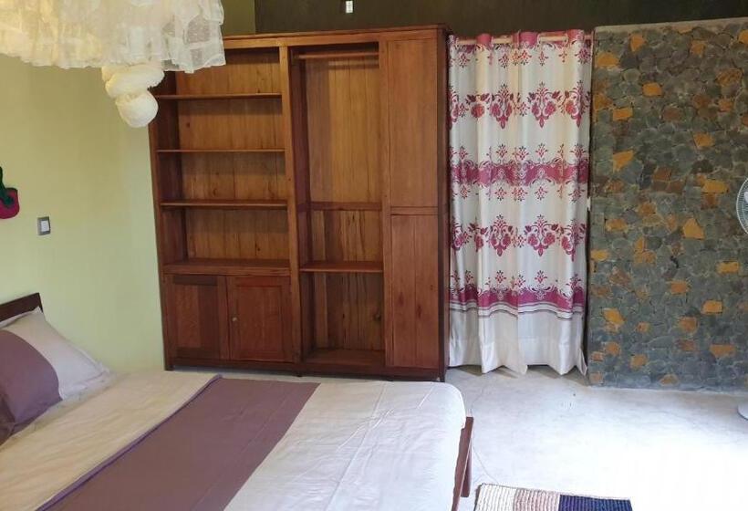 تختخواب و صبحانه Les Citronniers