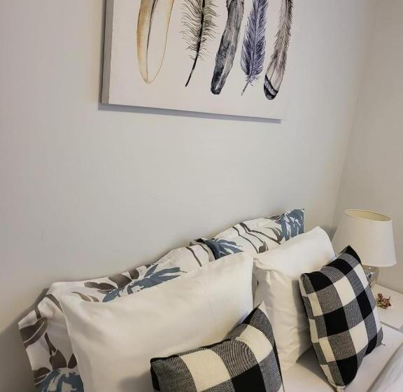 Bed and Breakfast New Luxury Home