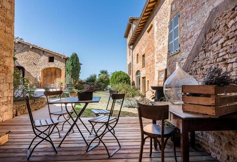 تختخواب و صبحانه Maison De Pagneux