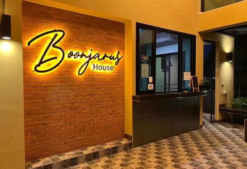 Boonjaras House บุญจรัส เฮ้าส์