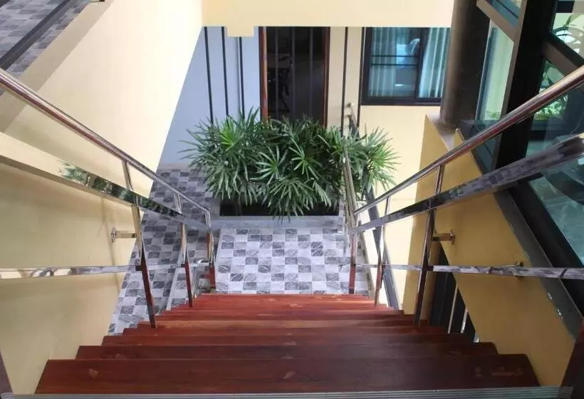 Boonjaras House บุญจรัส เฮ้าส์