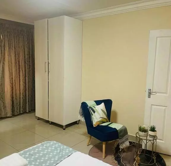 Glamour C Rane Lodge
