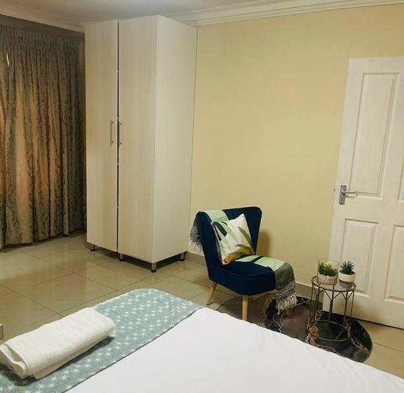 Glamour C Rane Lodge