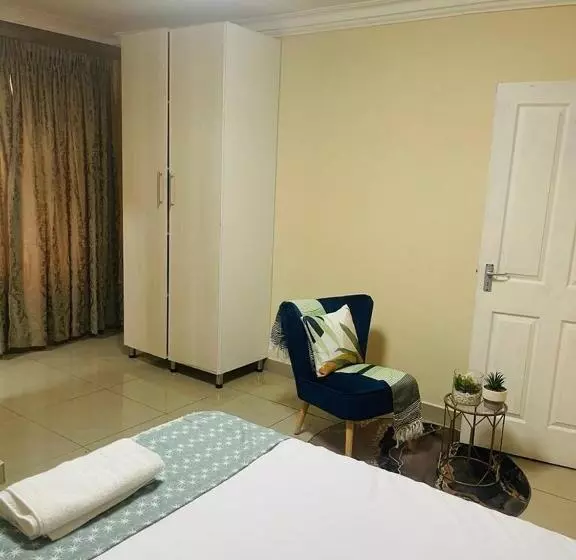 Glamour C Rane Lodge