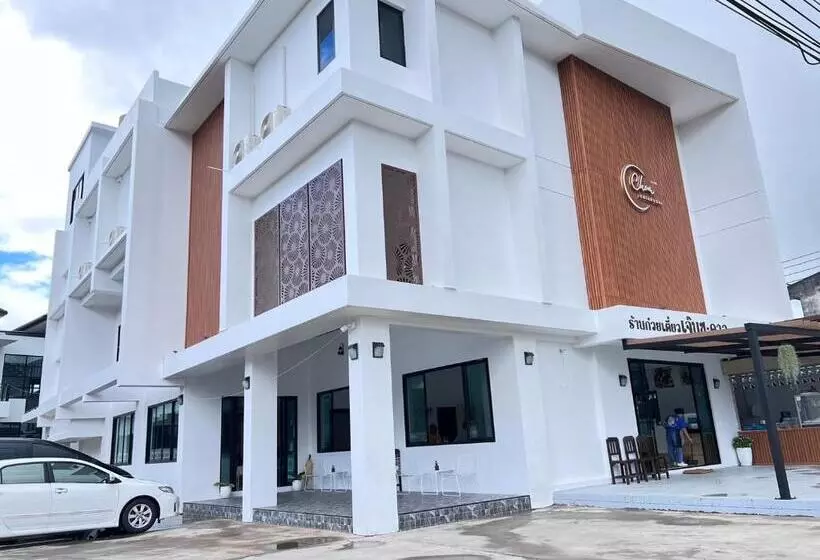 Hotelli โรงแรม ชม เชียงราย