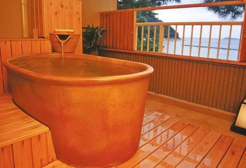 Hotelli 宵待ちの宿　萩一輪