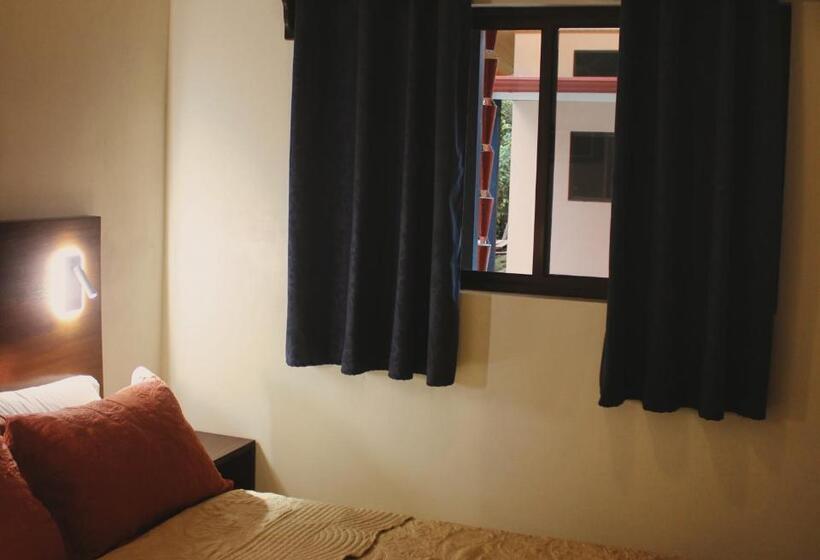 호텔 Brahman Bungalows On Pavones Point