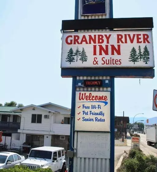 Hotelli Granby River Inn & Suites