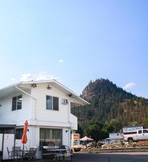 ホテル Granby River Inn & Suites