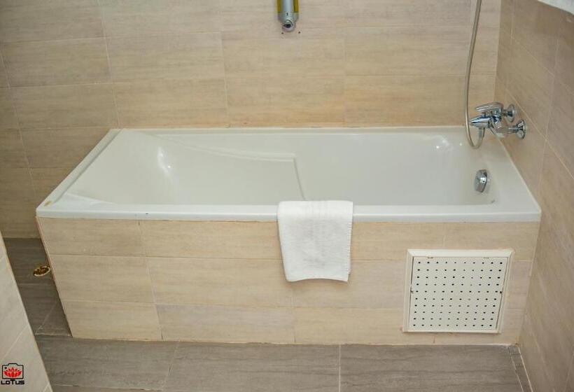 هتل Mayombe Arena