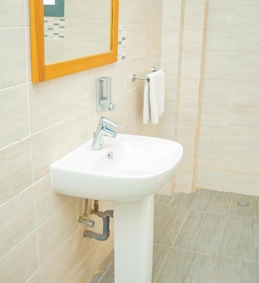 هتل Mayombe Arena