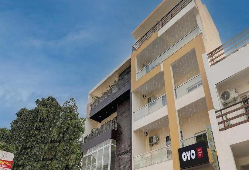 هتل Oyo Flagship Heritage Villa