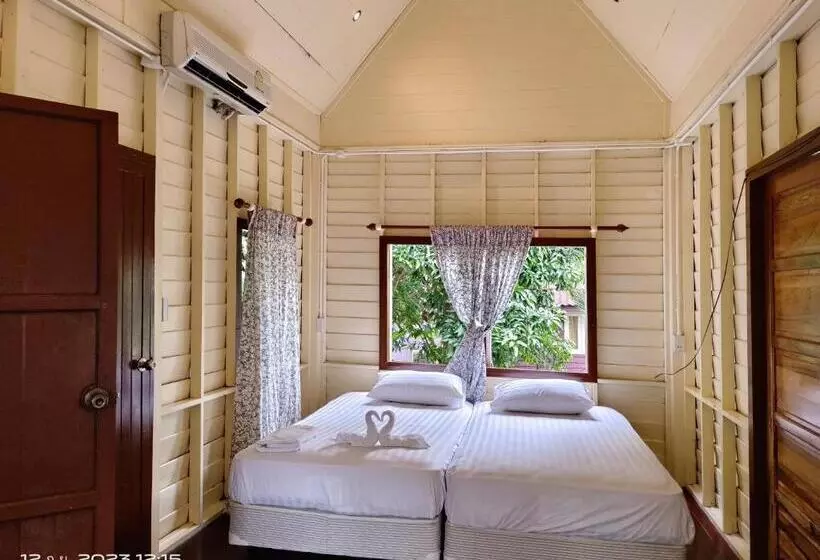 Hotelli Panasak Resort