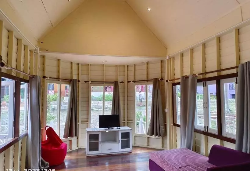 Hotelli Panasak Resort