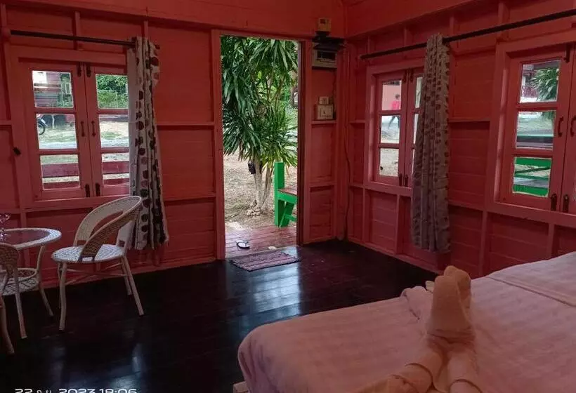 Hotelli Panasak Resort
