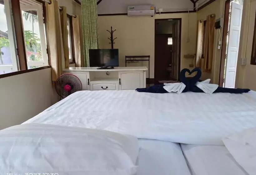 Hotelli Panasak Resort