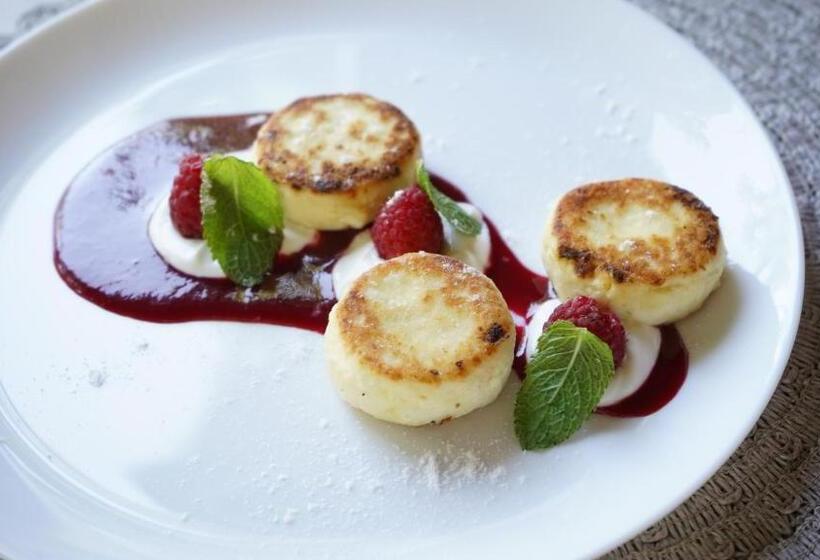 בית מלון כפרי Sunrise Sokirna