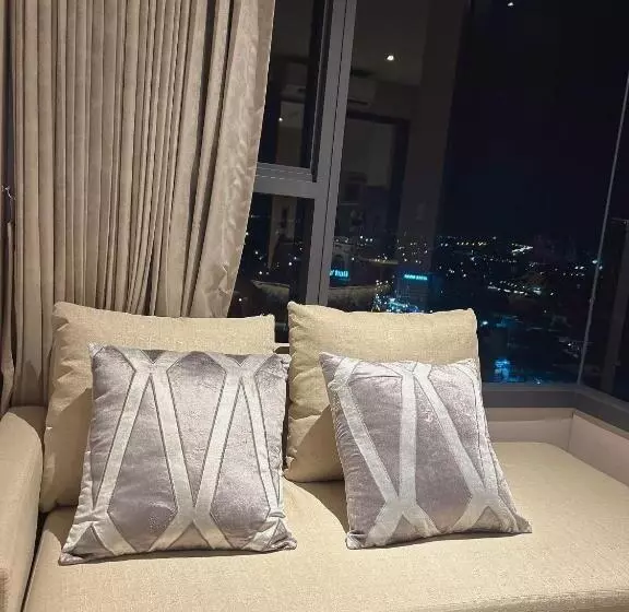 Once Pattaya Seaview Condo