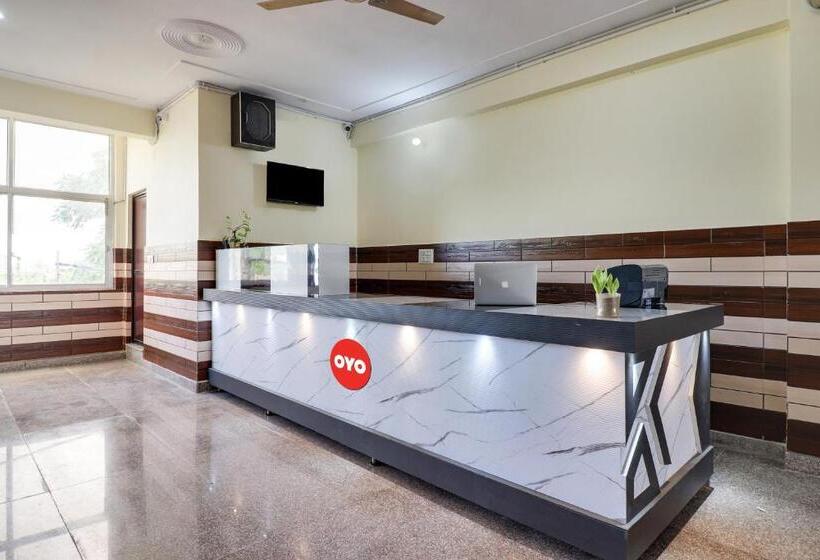 Oyo Flagship Hotel The Kailash