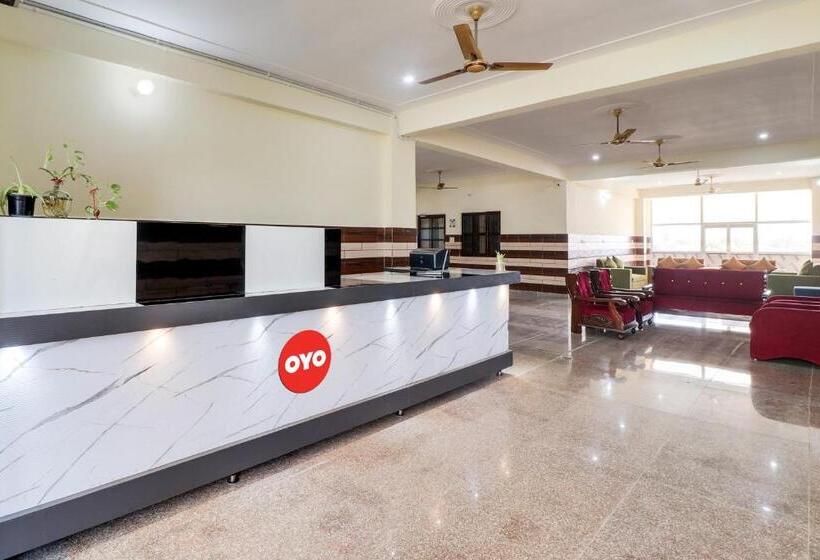 Oyo Flagship Hotel The Kailash