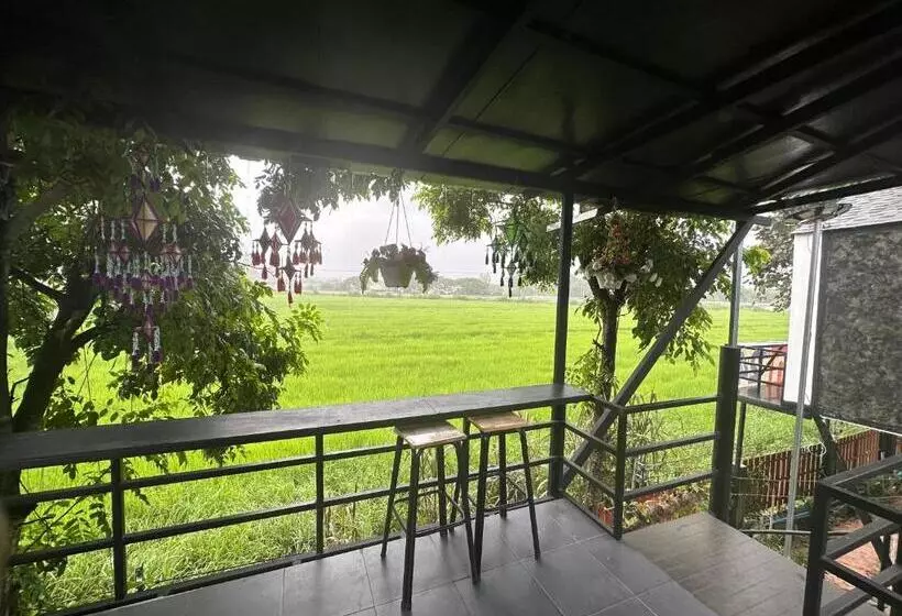 ペンション โรงแรมราชิการีสอร์ท