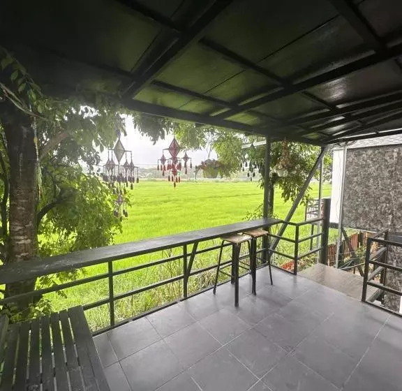 ペンション โรงแรมราชิการีสอร์ท